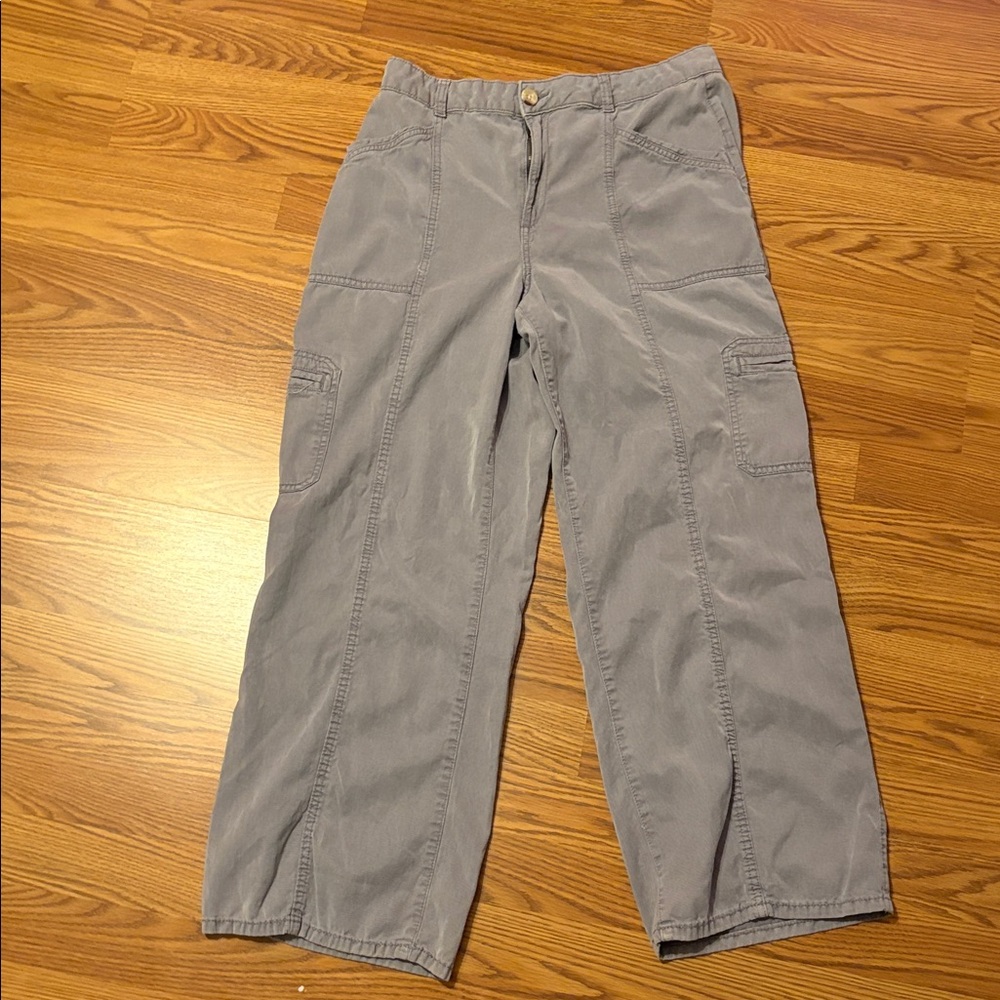 Maurices Grey Utility Pants. Soft, flattering. EUC